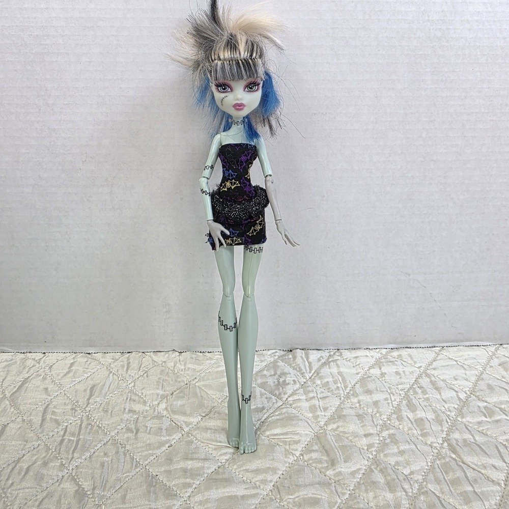 Monster High Frankie Stein Ghoul Spirit Doll Mismatched Parts See Pics